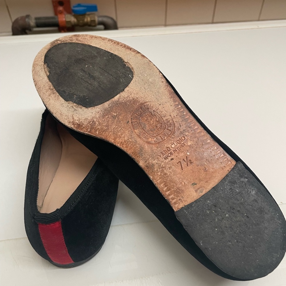 Stylish Black Velvet Loafers with Red Accent